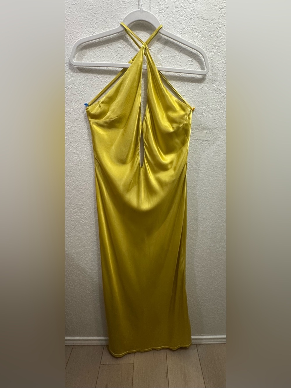 MESHKI Lucia Satin Cut Out Maxi Dress Chartreuse Yellow Grn Halter Formal XL NWT